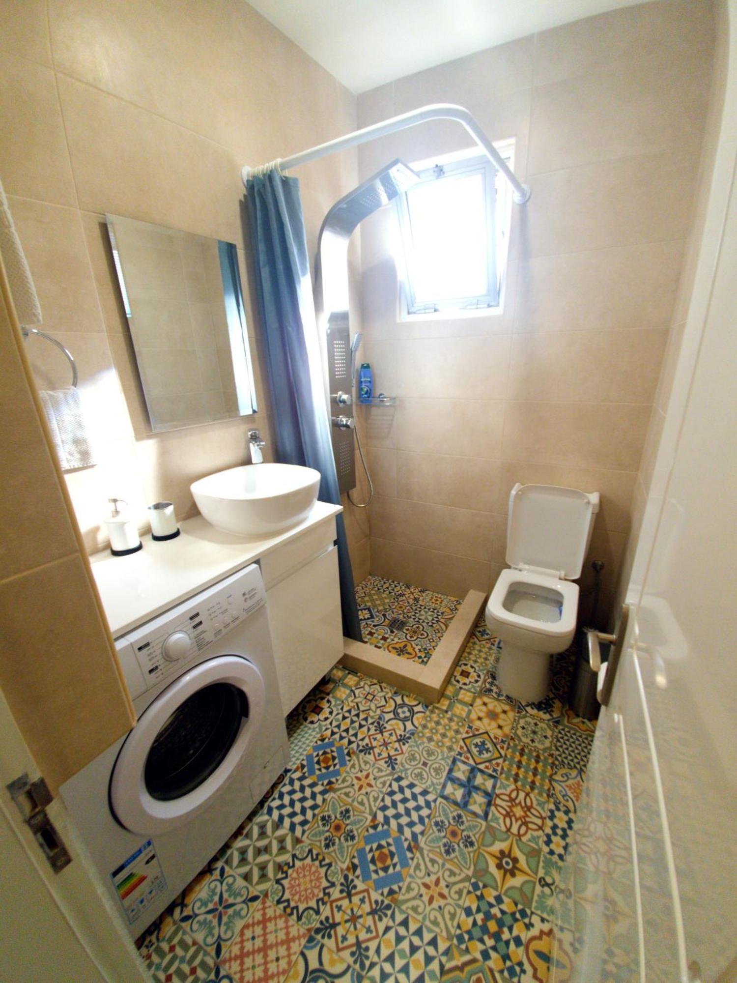 Seaside Rustic Flat In Harbour Tourist Area