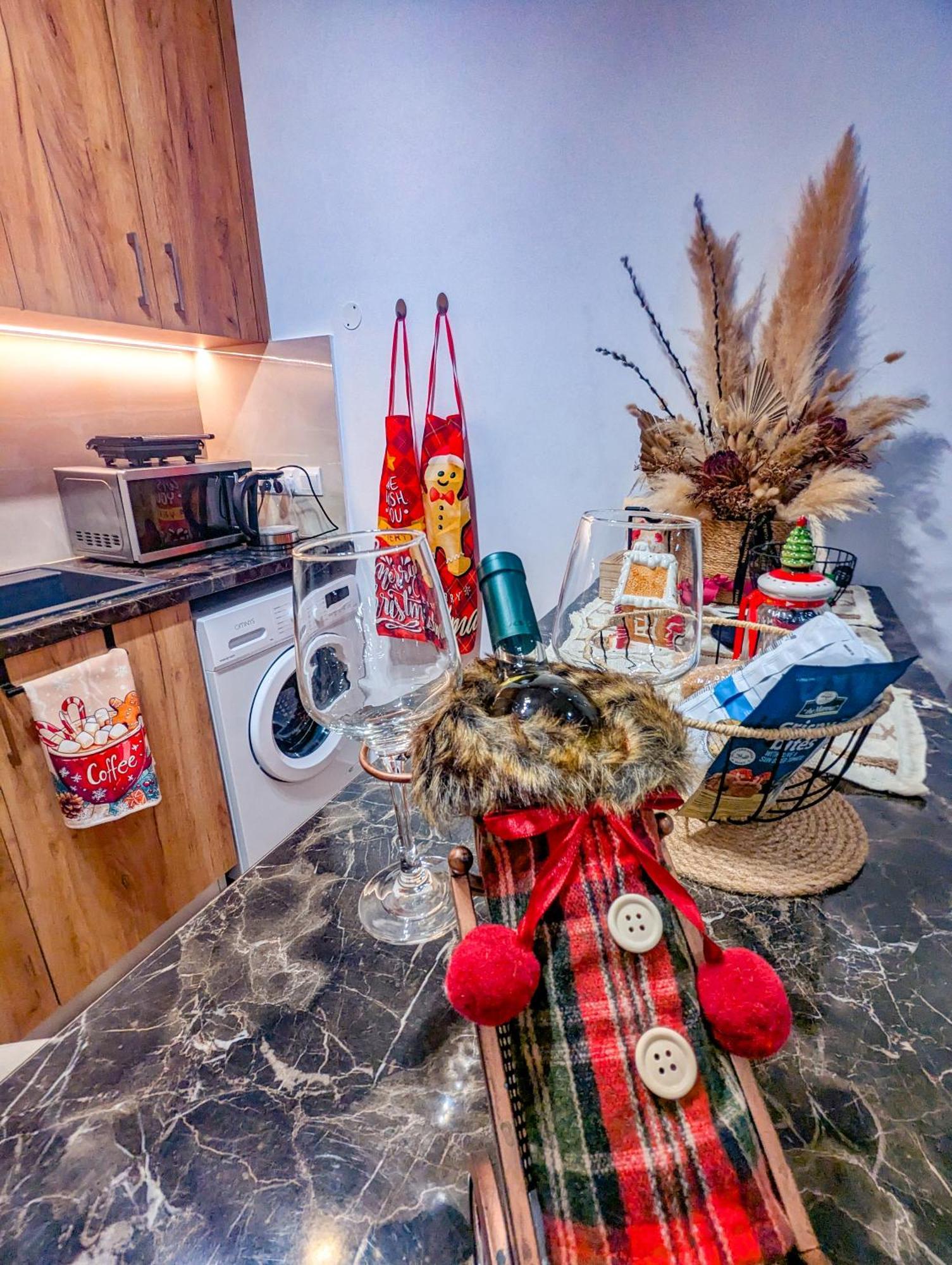 Bohemian Rhapsody Apartment
