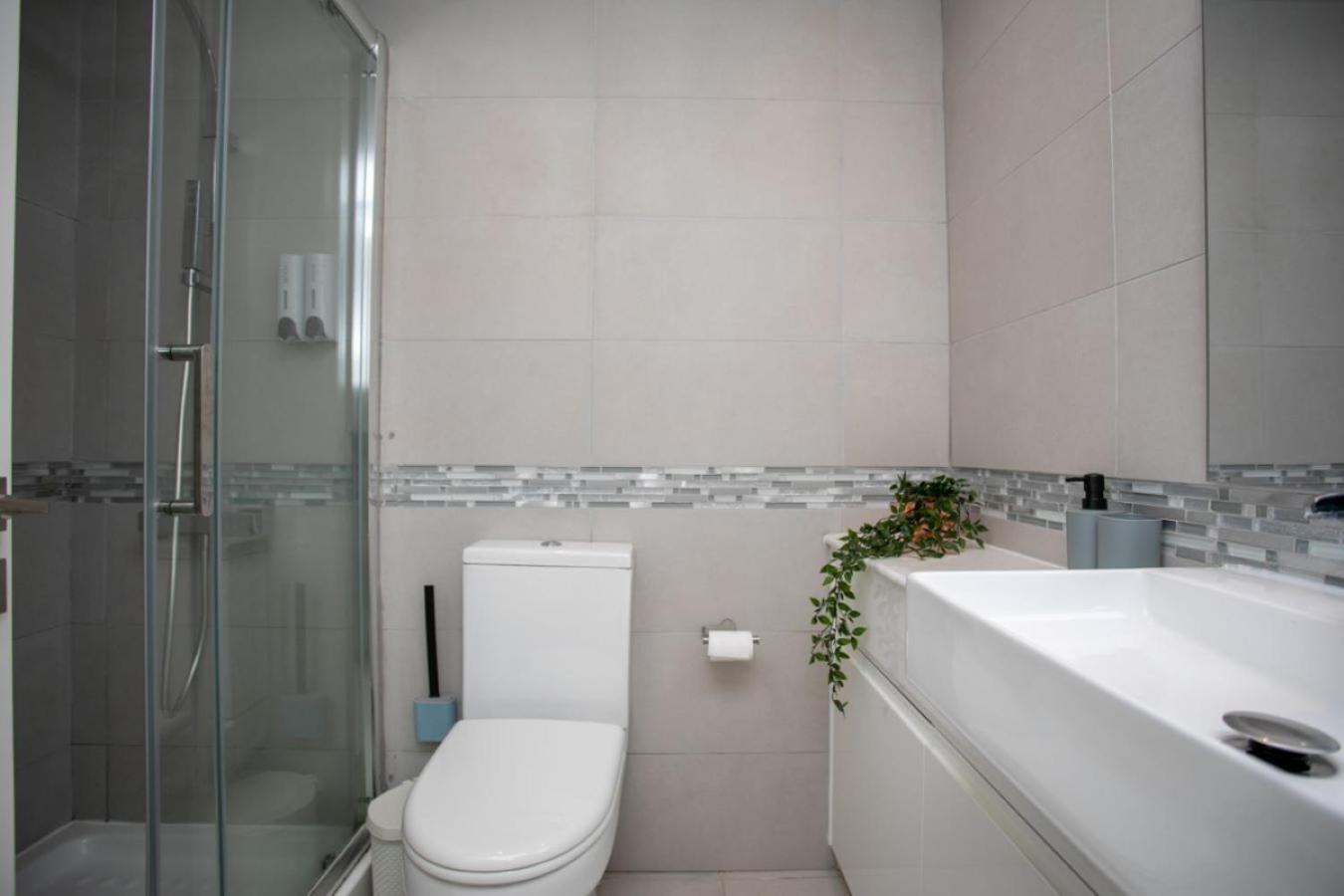 Apartment Lovely & Stylish! 3br Specious Penthouse-serenity Skyview