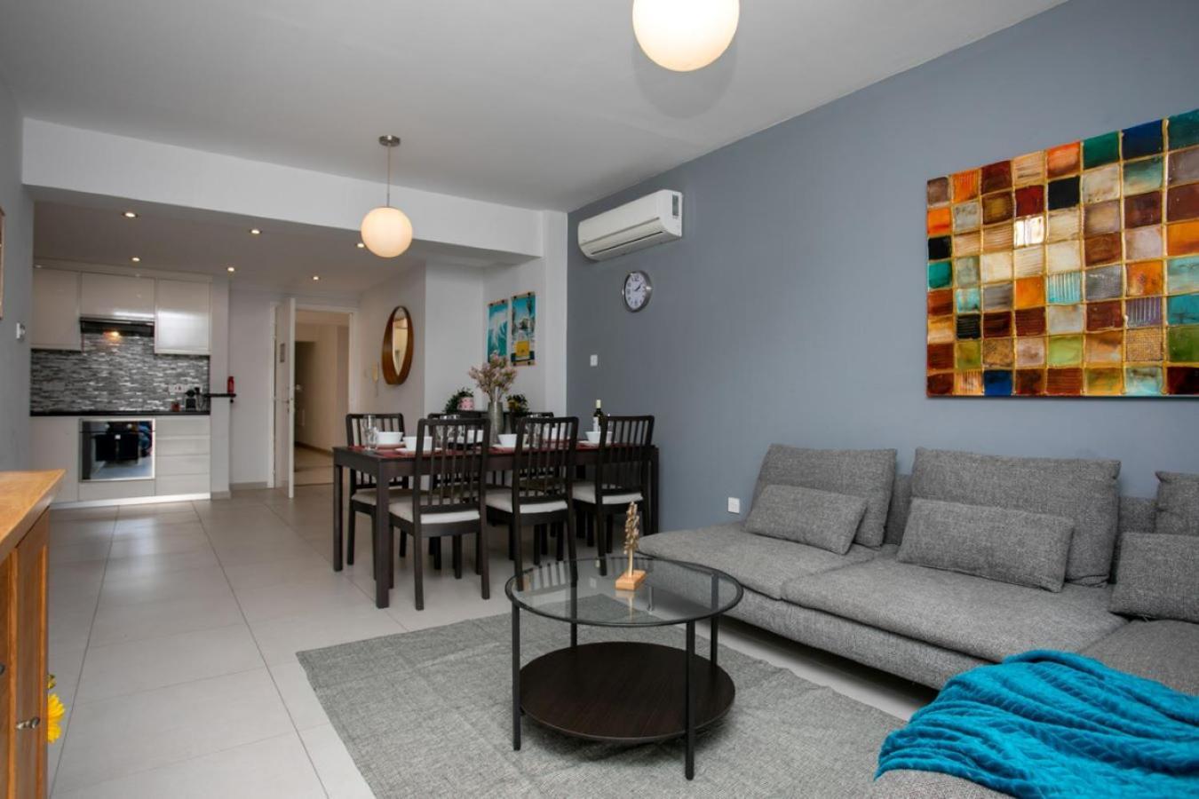 Apartment Lovely & Stylish! 3br Specious Penthouse-serenity Skyview *