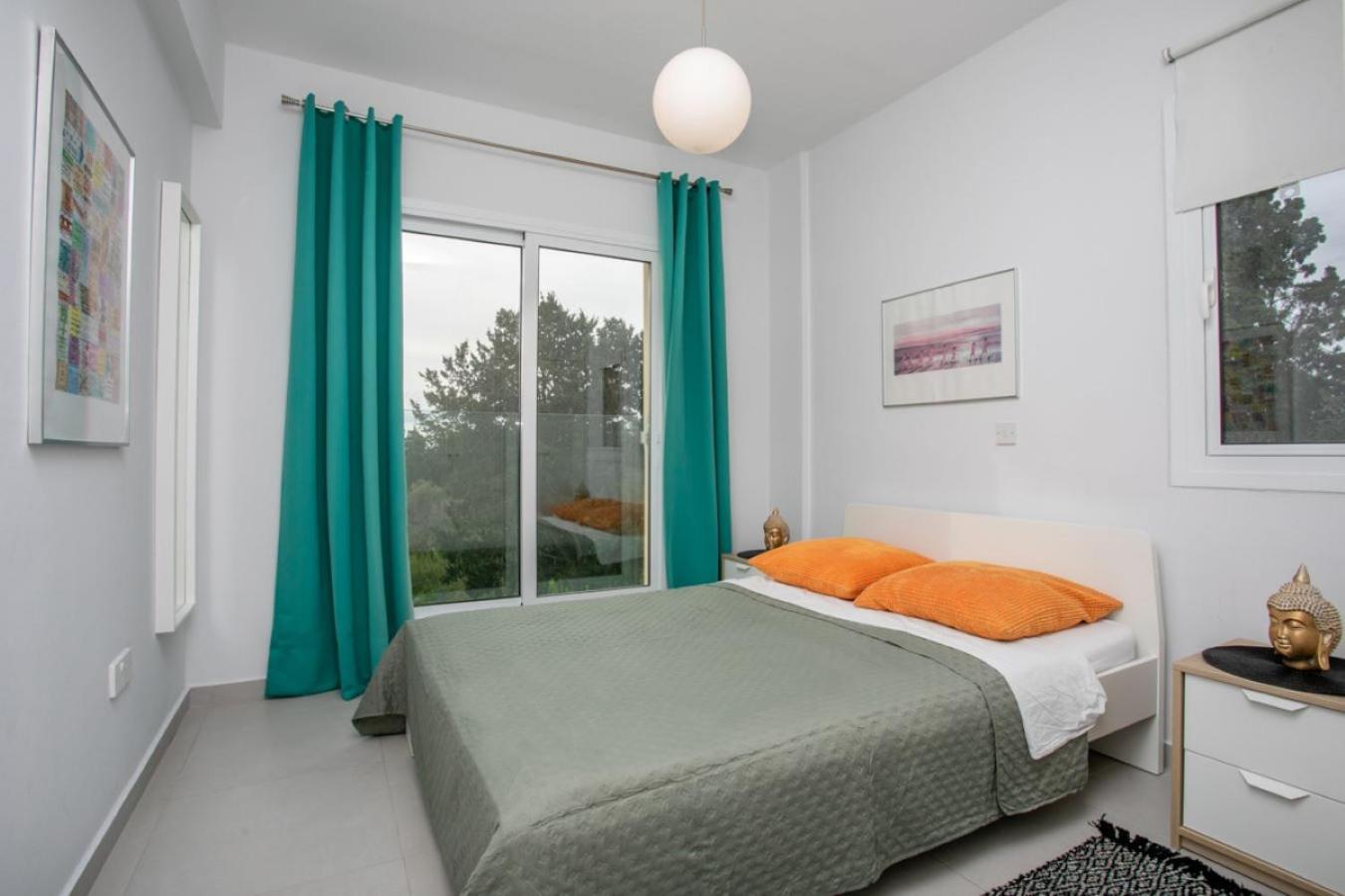 Lovely & Stylish! 3br Specious Penthouse-serenity Skyview * Paphos