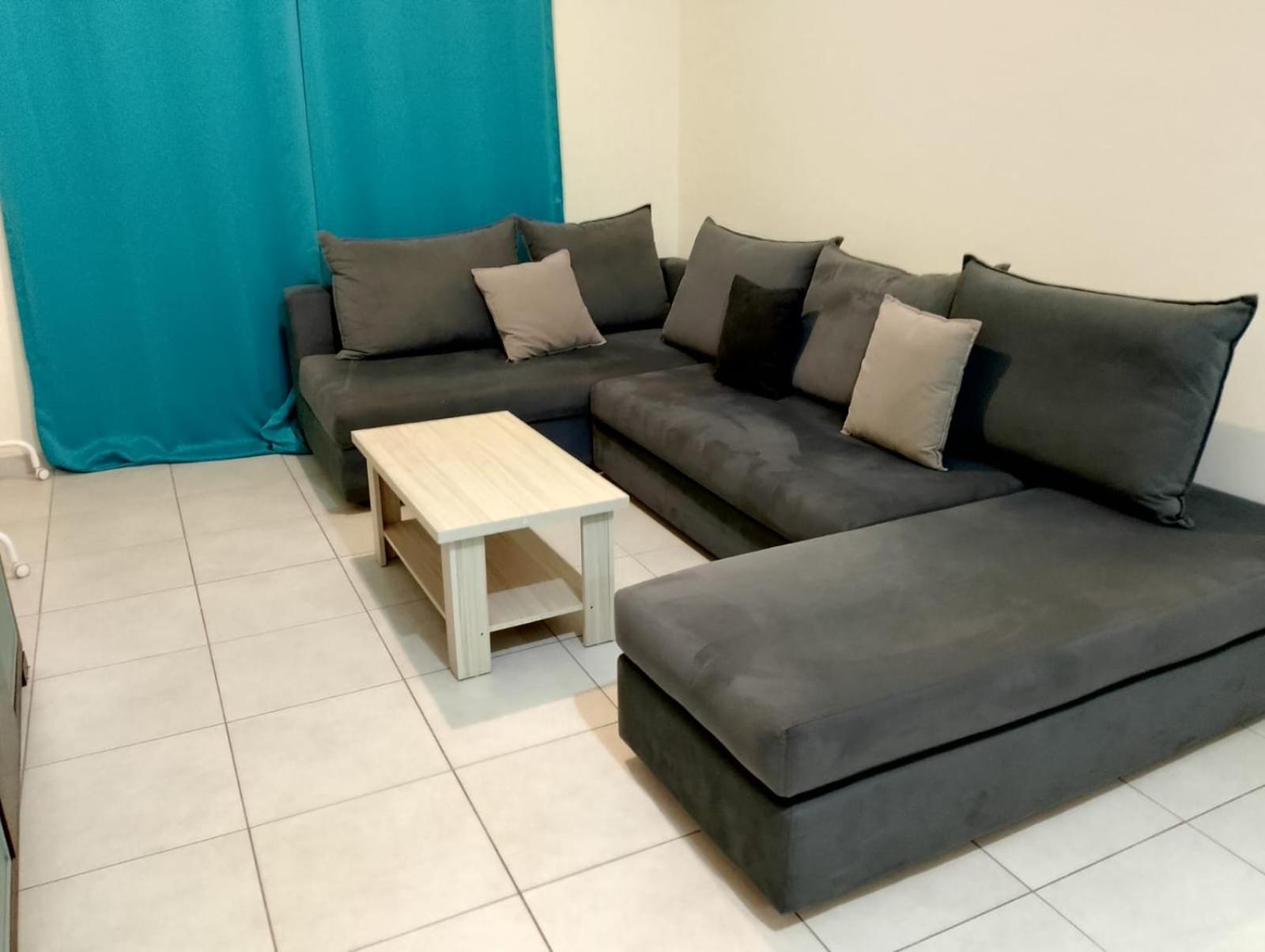 Apartment Two Bedroom Holidays Apartment, Walking Distance To The And Harbour