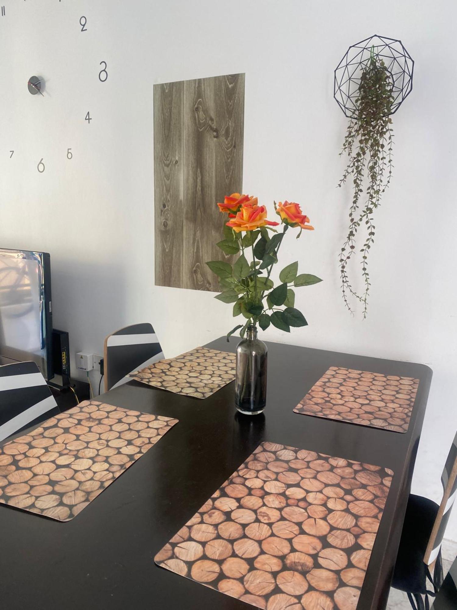 1-bed Cosy Close To