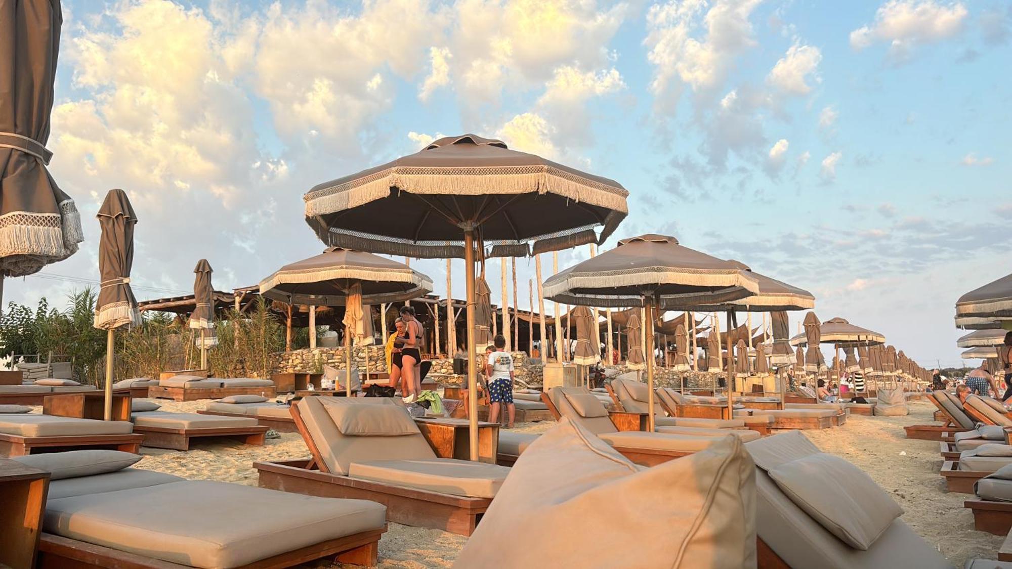 Horizon Gateway 1b, Paphos, Pool