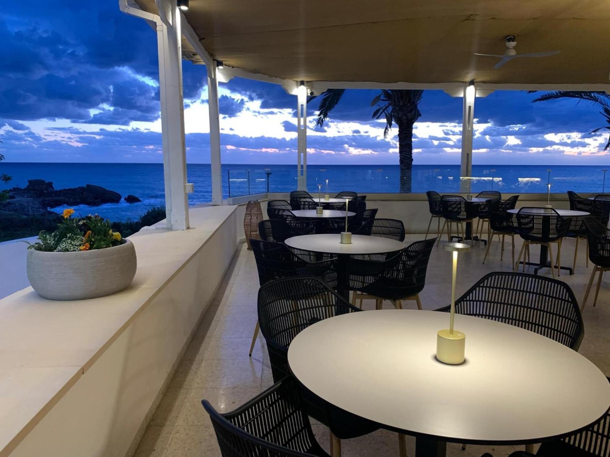 Vrachia & - Adults Only Aparthotel