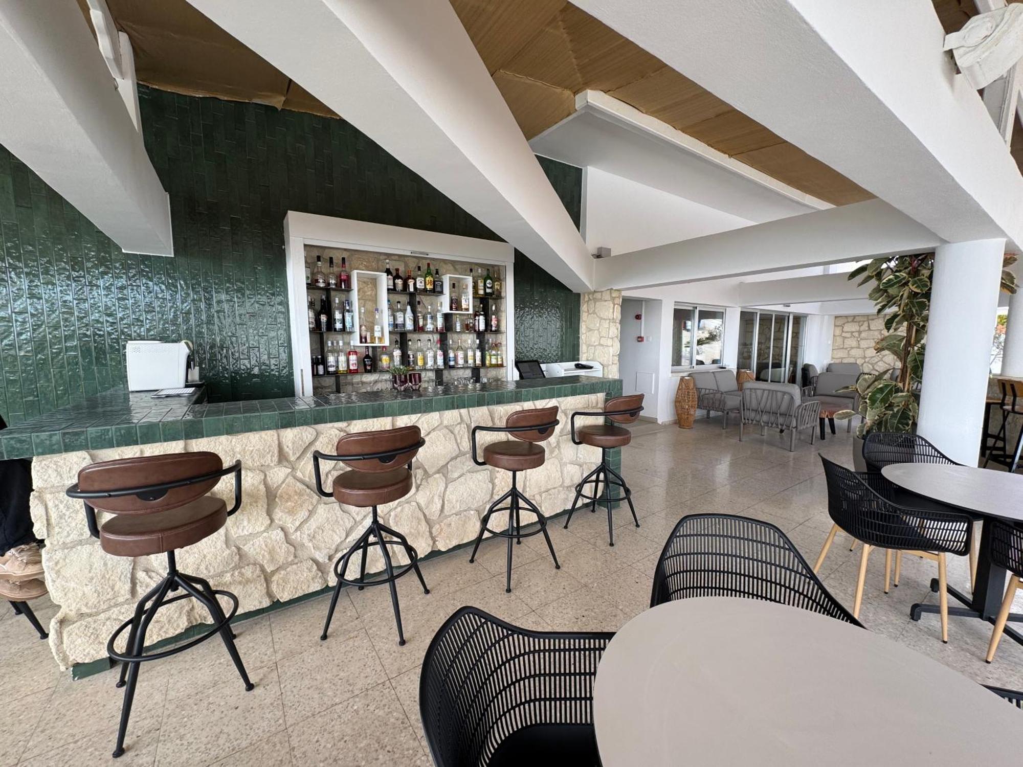 Aparthotel Vrachia & - Adults Only Kissonerga