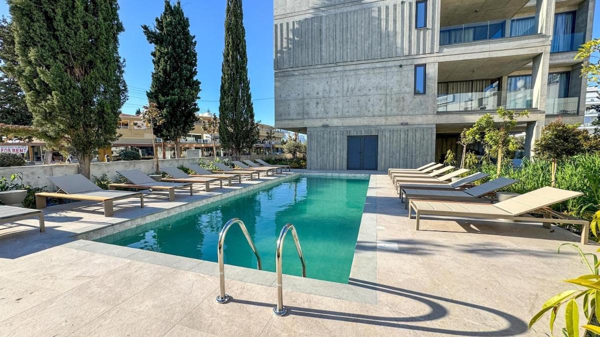 Malberry Park 102 - Modern 2 Bedroom With Pool, Gym, Jaccuzi Apartment Paphos