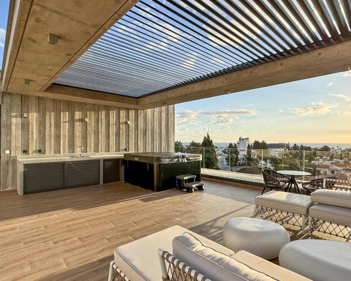 Malberry Park 102 - Modern 2 Bedroom With Pool, Gym, Jaccuzi *