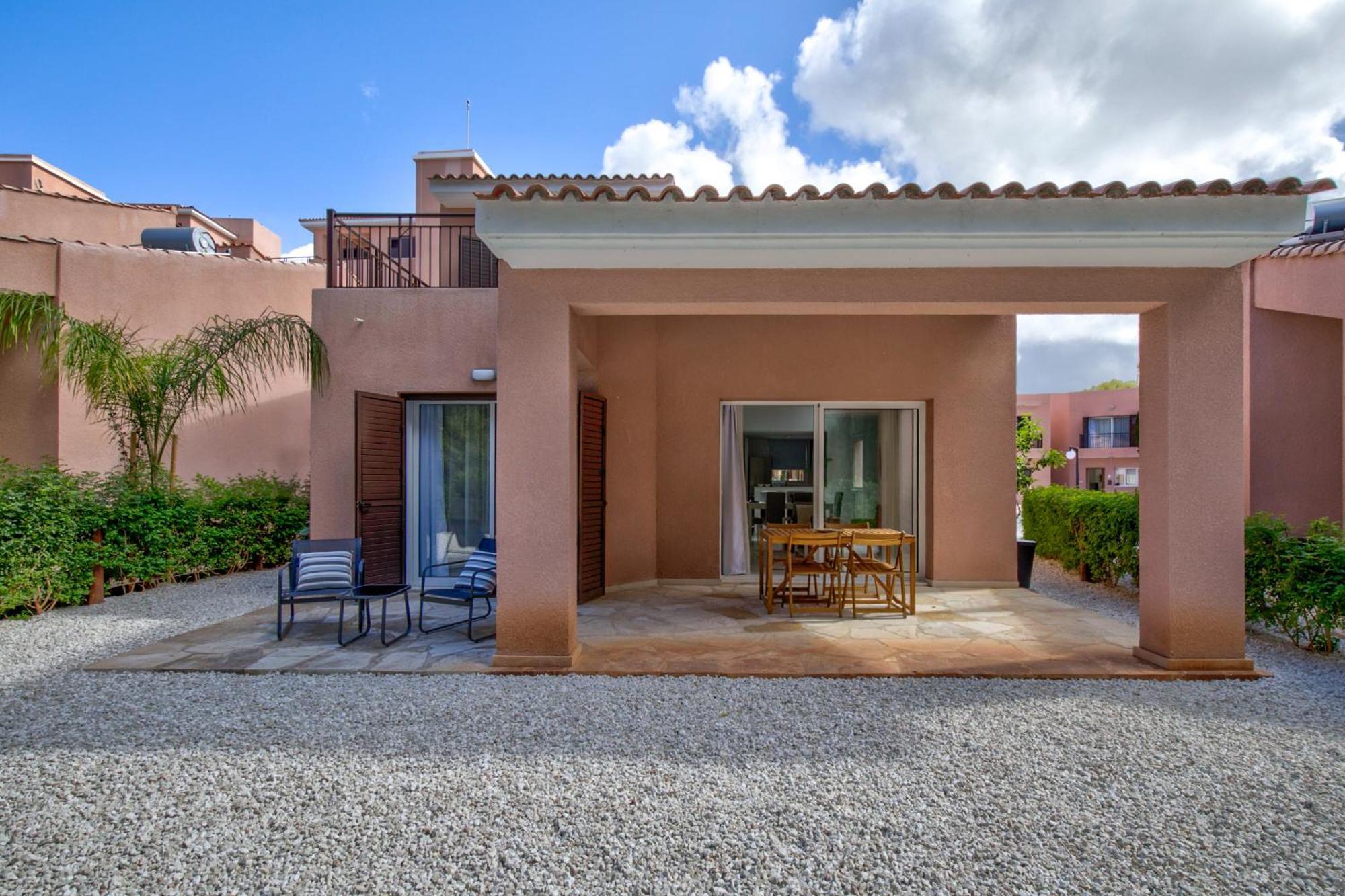 Aphrodite Gardens Modern By Vichy Holidays *