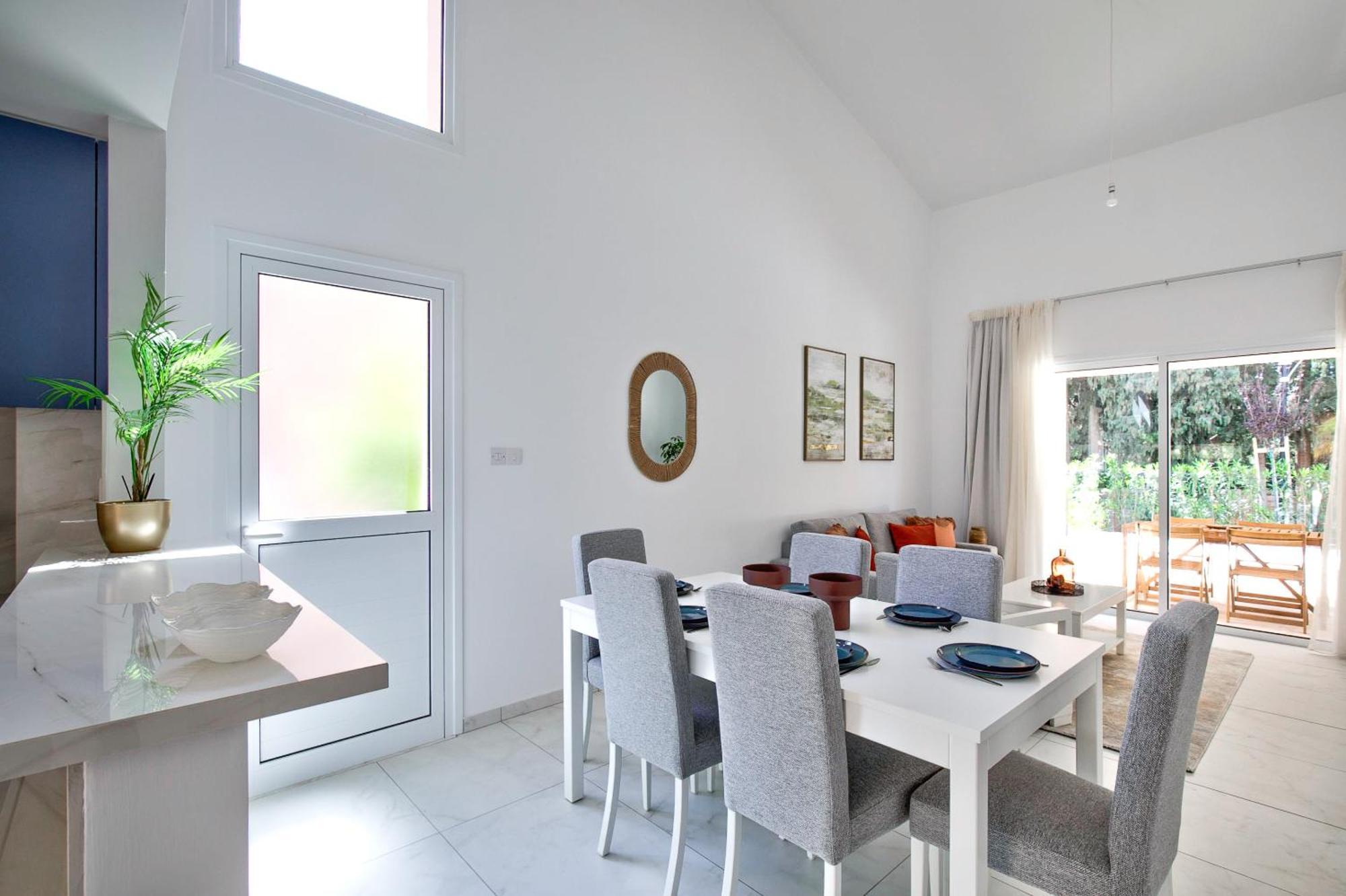 Aphrodite Gardens Modern By Vichy Holidays *