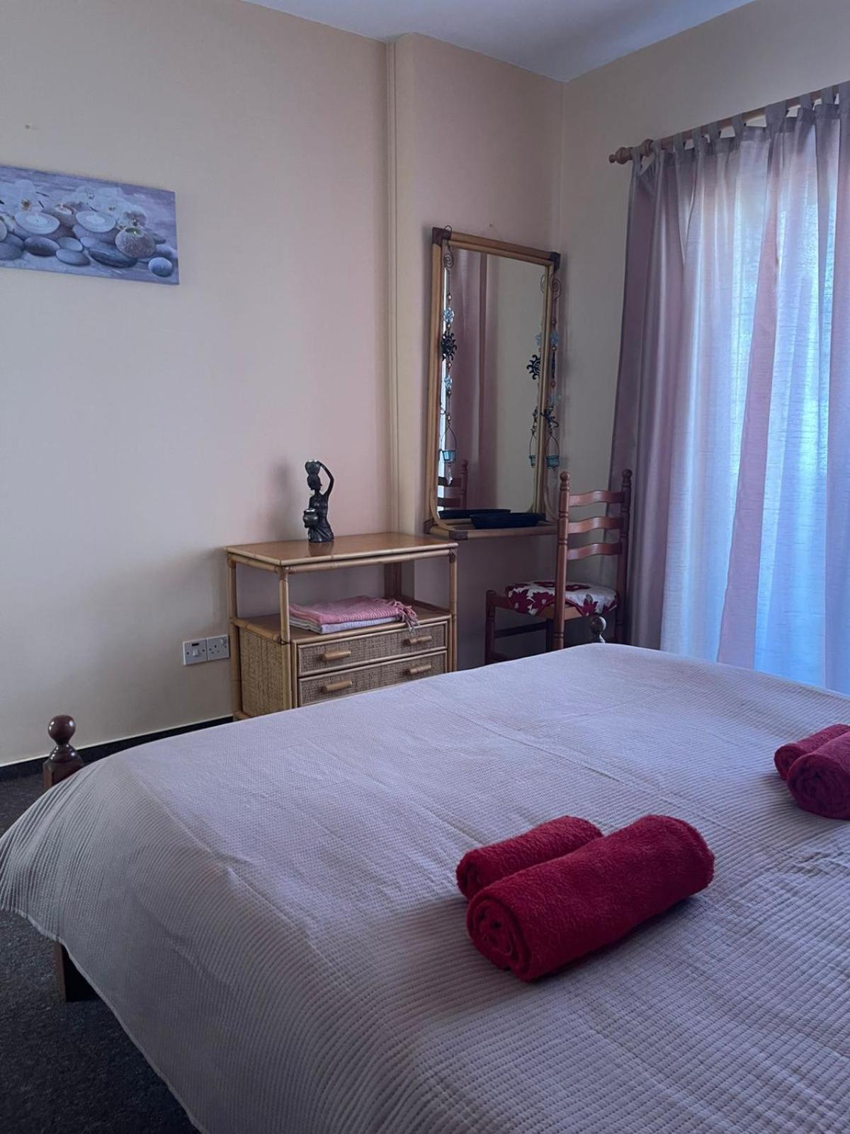 Apartment Limnaria Westpark 2 Bdrm 122 Paphos