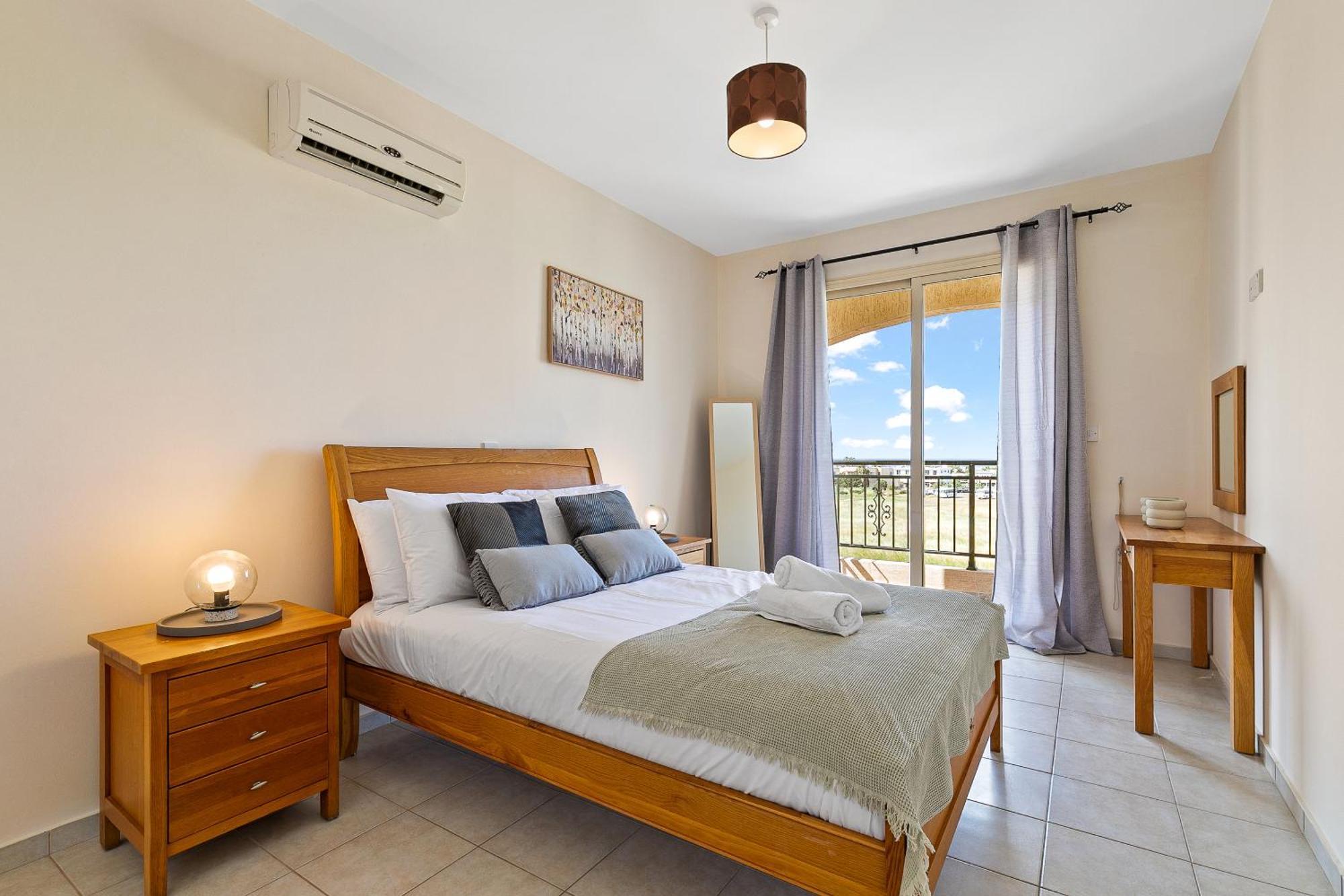 Royal Seacrest Amazing Location 2 Bed By Vichy Holidays *