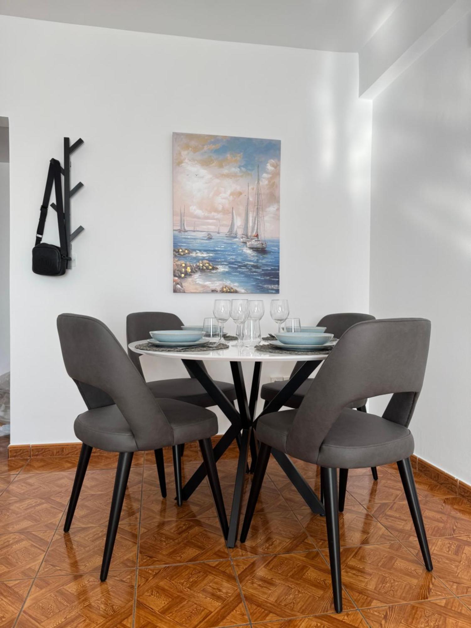 Elegant Two-bedroom In Kato Close To Everything! * Paphos