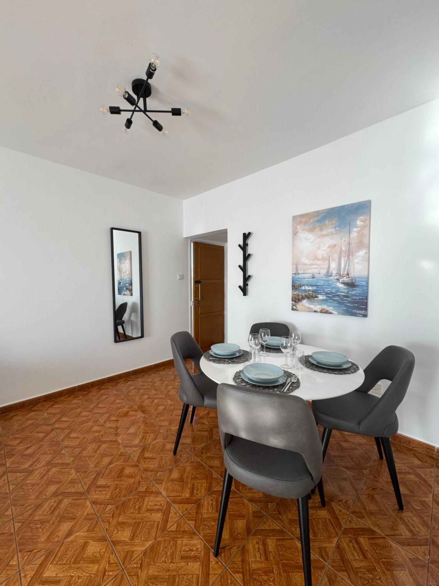 Elegant Two-bedroom In Kato Close To Everything! *