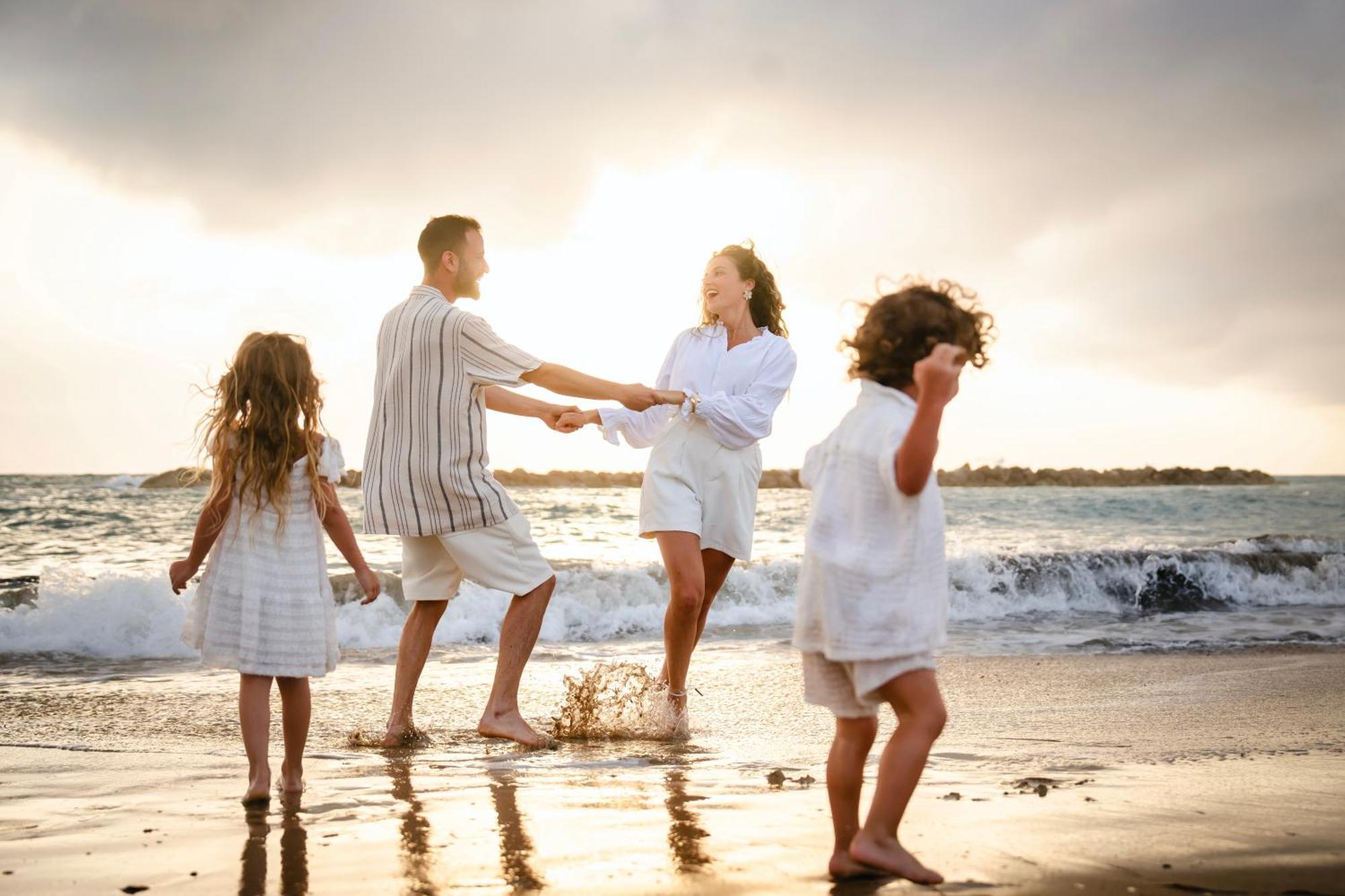 Wellclub - Family Wellness & Seaview Suites Hotel