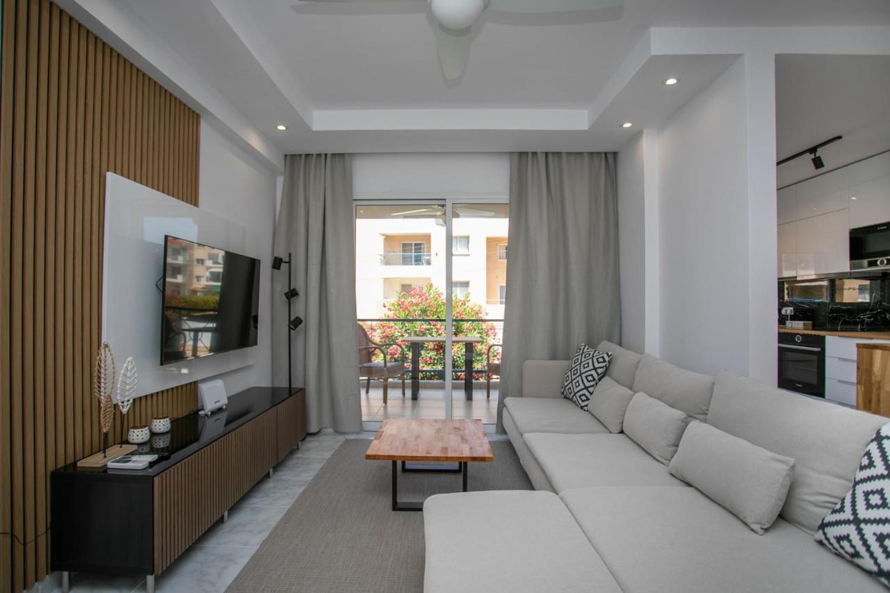 Joanne's Lovely 2 Bedroom Apt. Apartment *