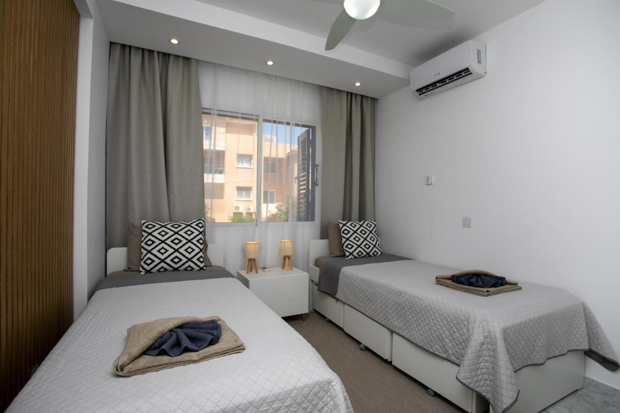 Joanne's Lovely 2 Bedroom Apt. *