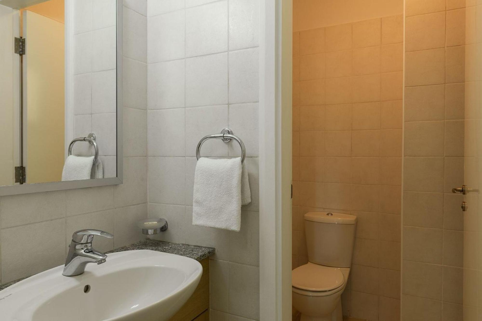 Pousada Aphrodite Hills Junior Junior Fz02 Air Conditioning 3 Bedrooms Paphos
