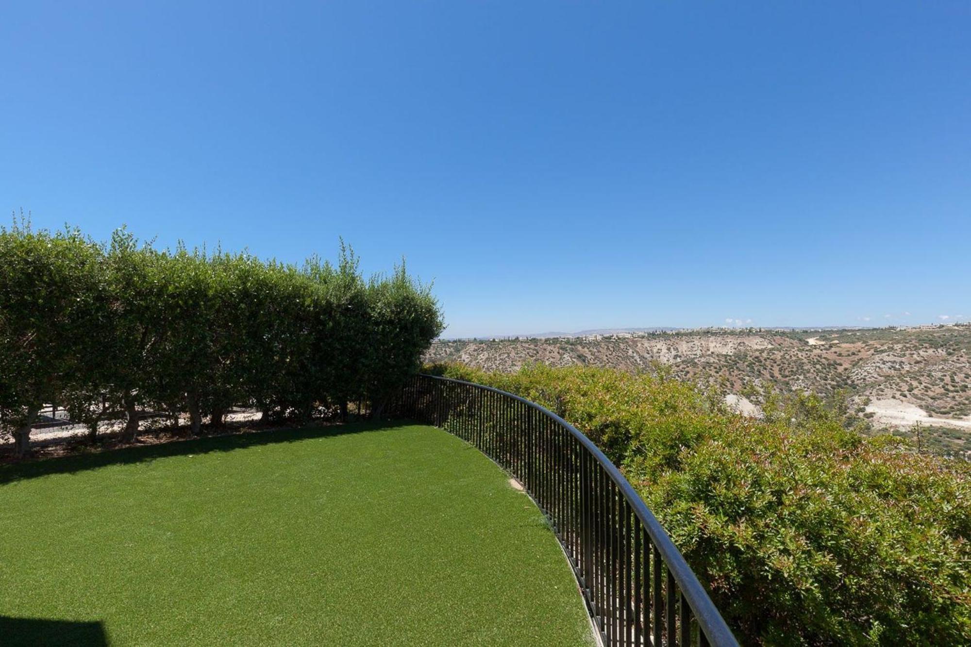 Aphrodite Hills Junior Junior Fz02 Air Conditioning 3 Bedrooms Paphos