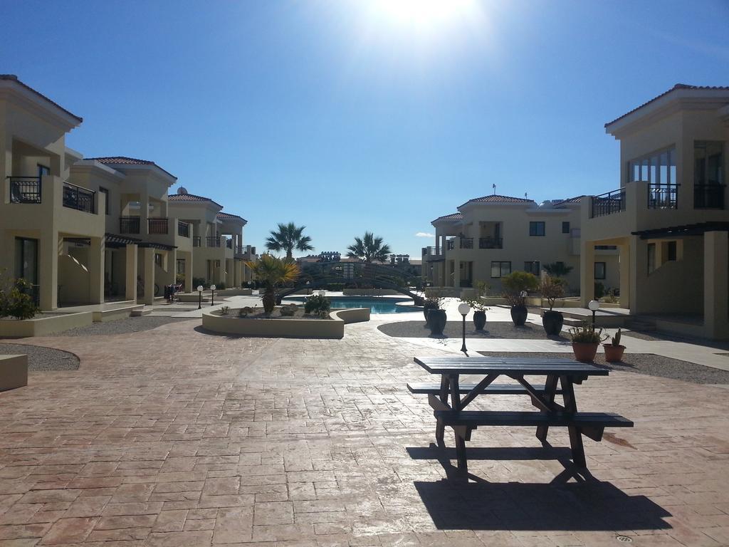 Faros Beach Apt A4
