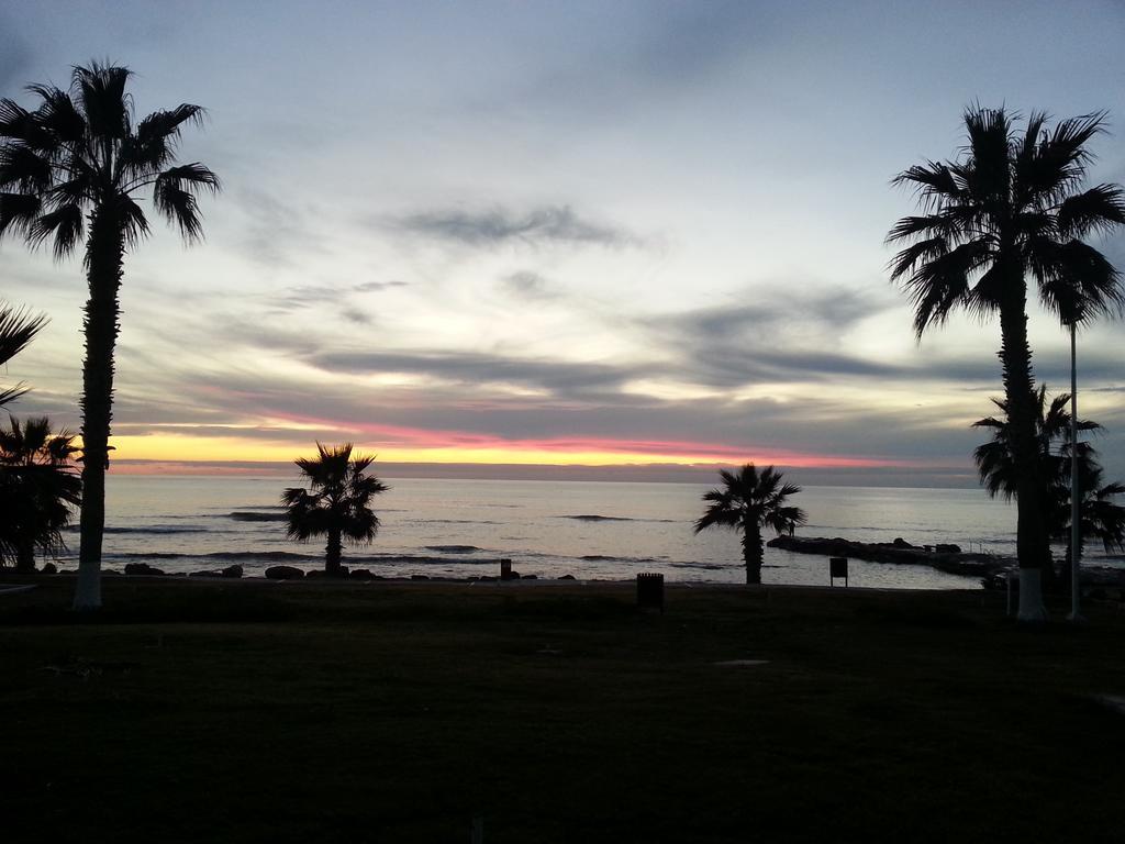 Faros Beach Apt A4 *