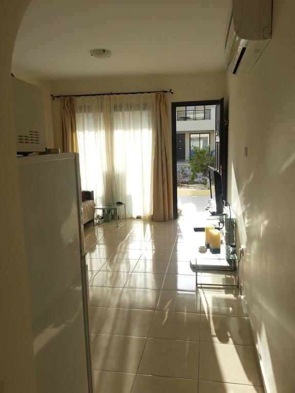 Faros Beach Apt A4