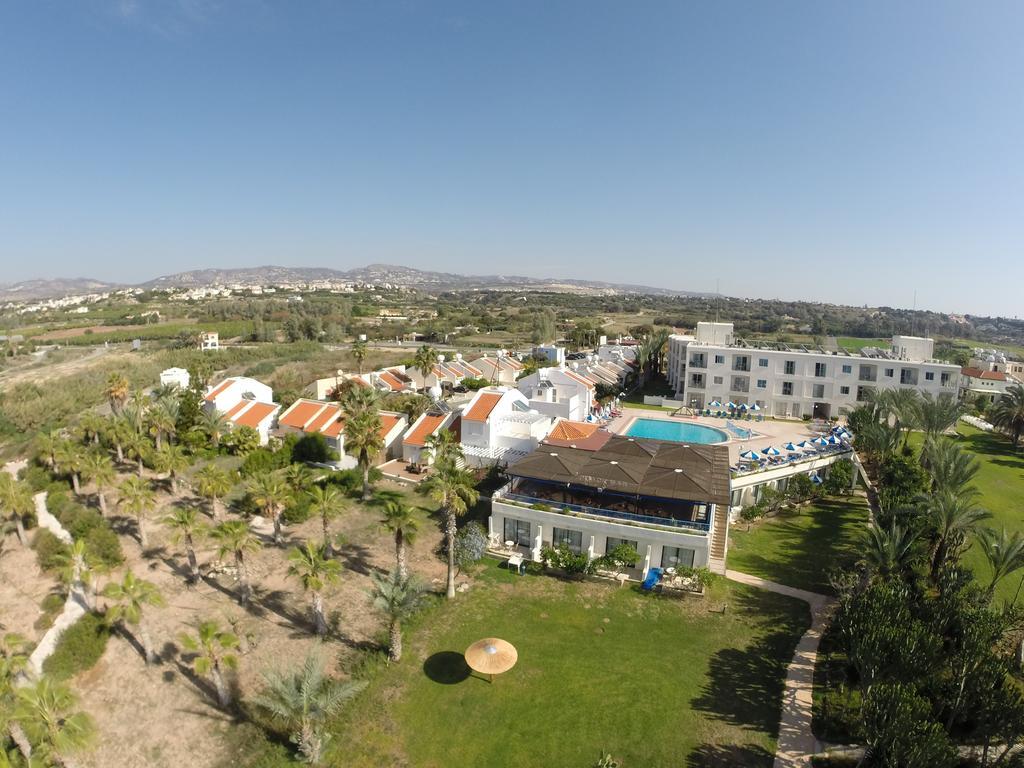 Helios Bay And Klorakas