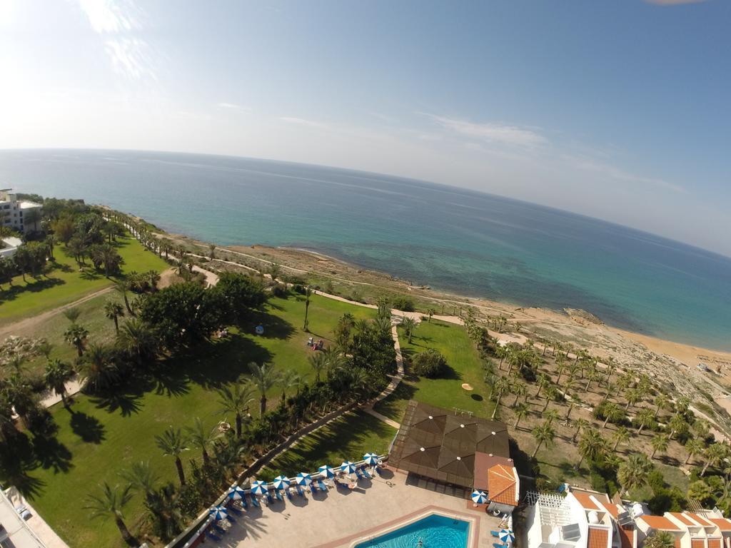 Helios Bay And Hotel