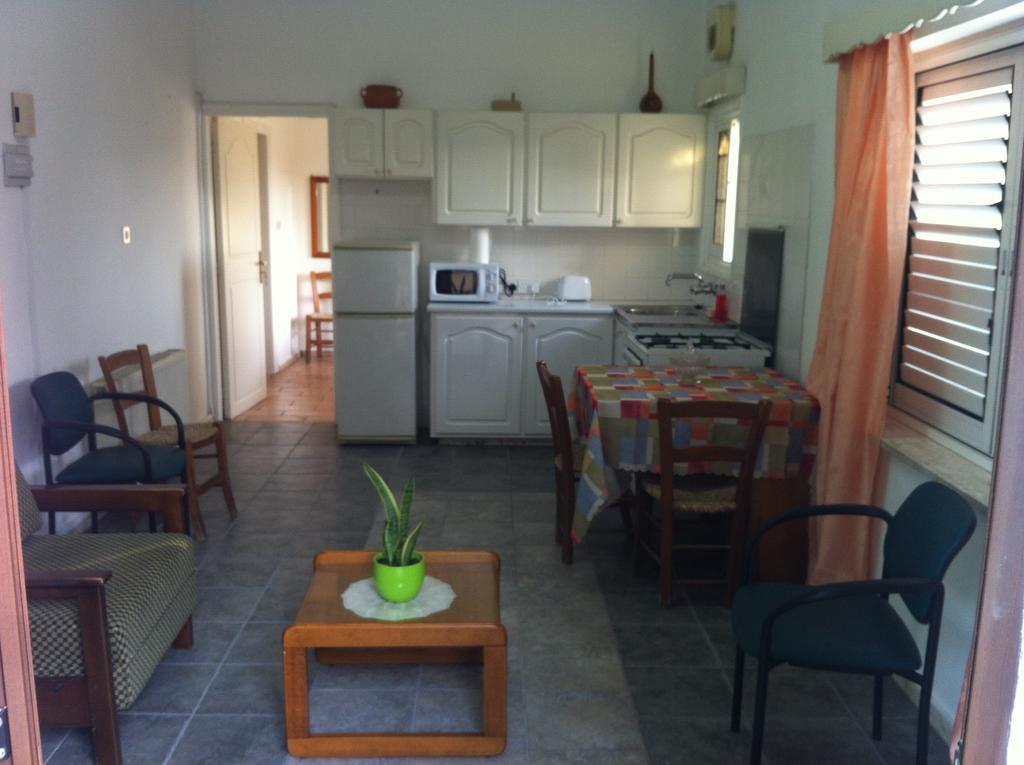 Holiday home Valentinos House *