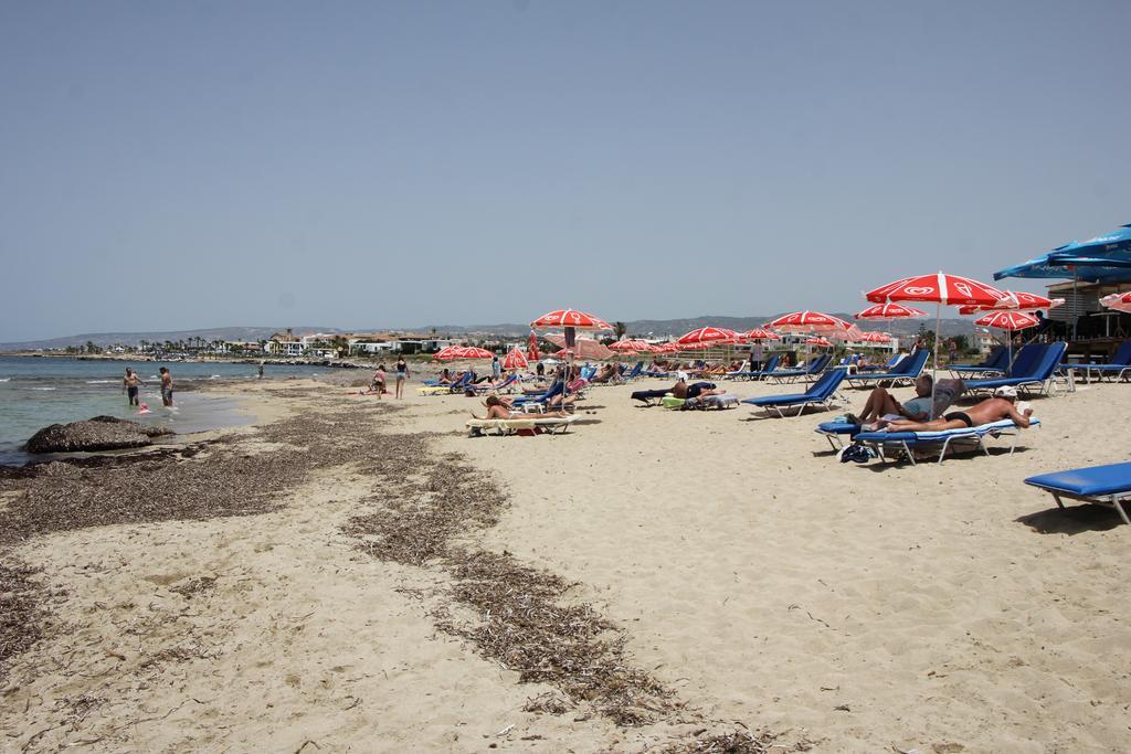Molos Apartment Paphos