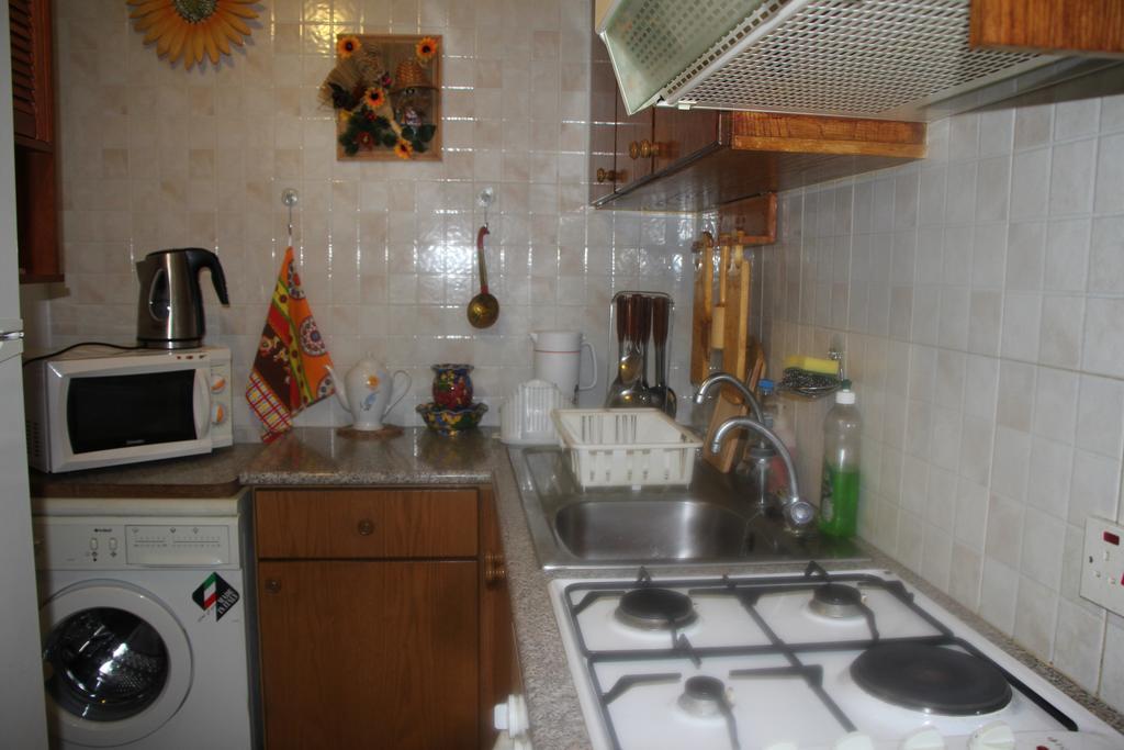 Apartment Molos *