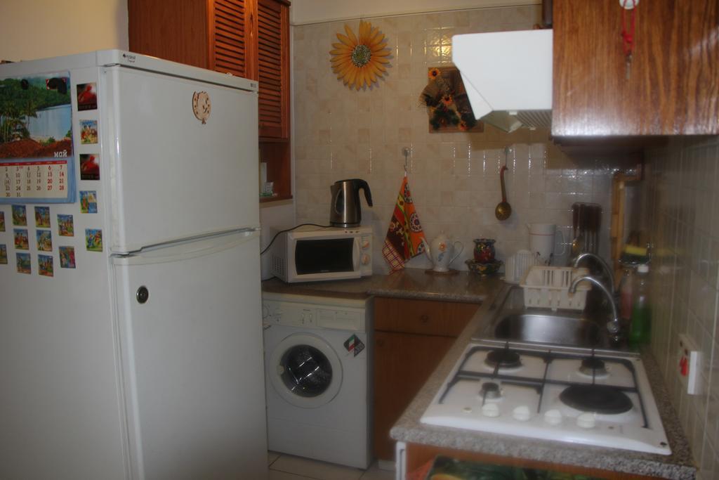 Apartment Molos *