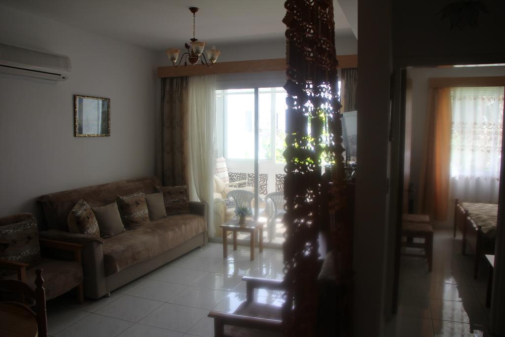Apartment Molos