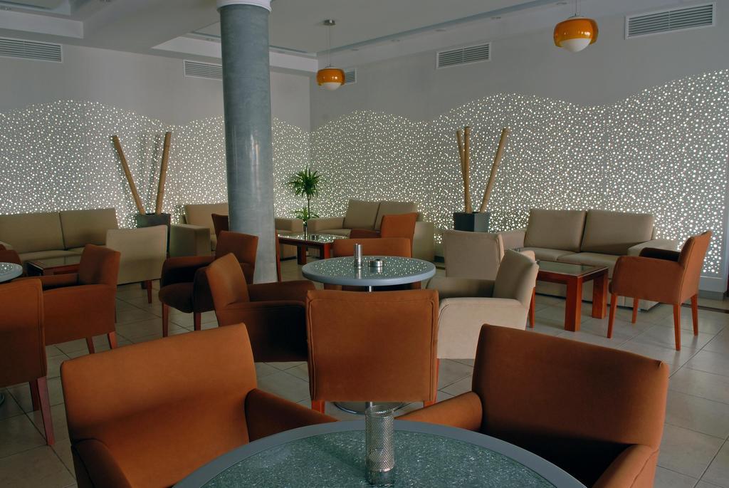 Pyramos Hotel 2*
