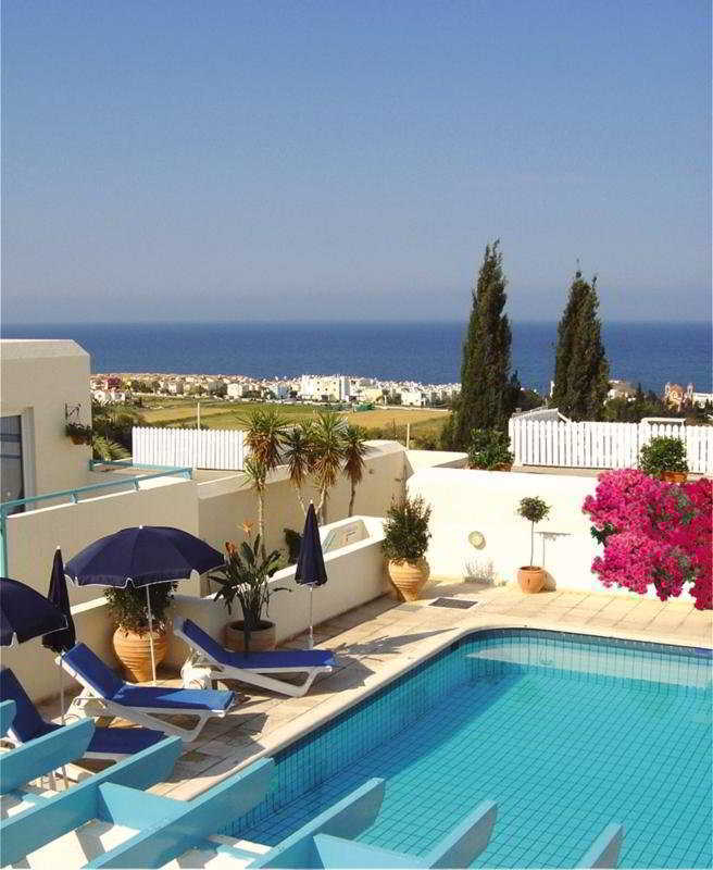 Sunny Hill Aparthotel 3*