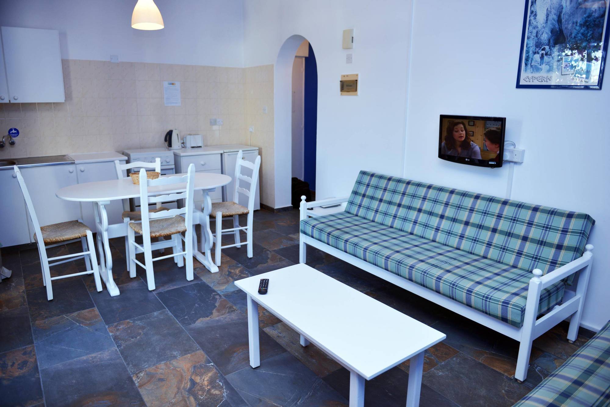 Aparthotel Tasmaria Paphos