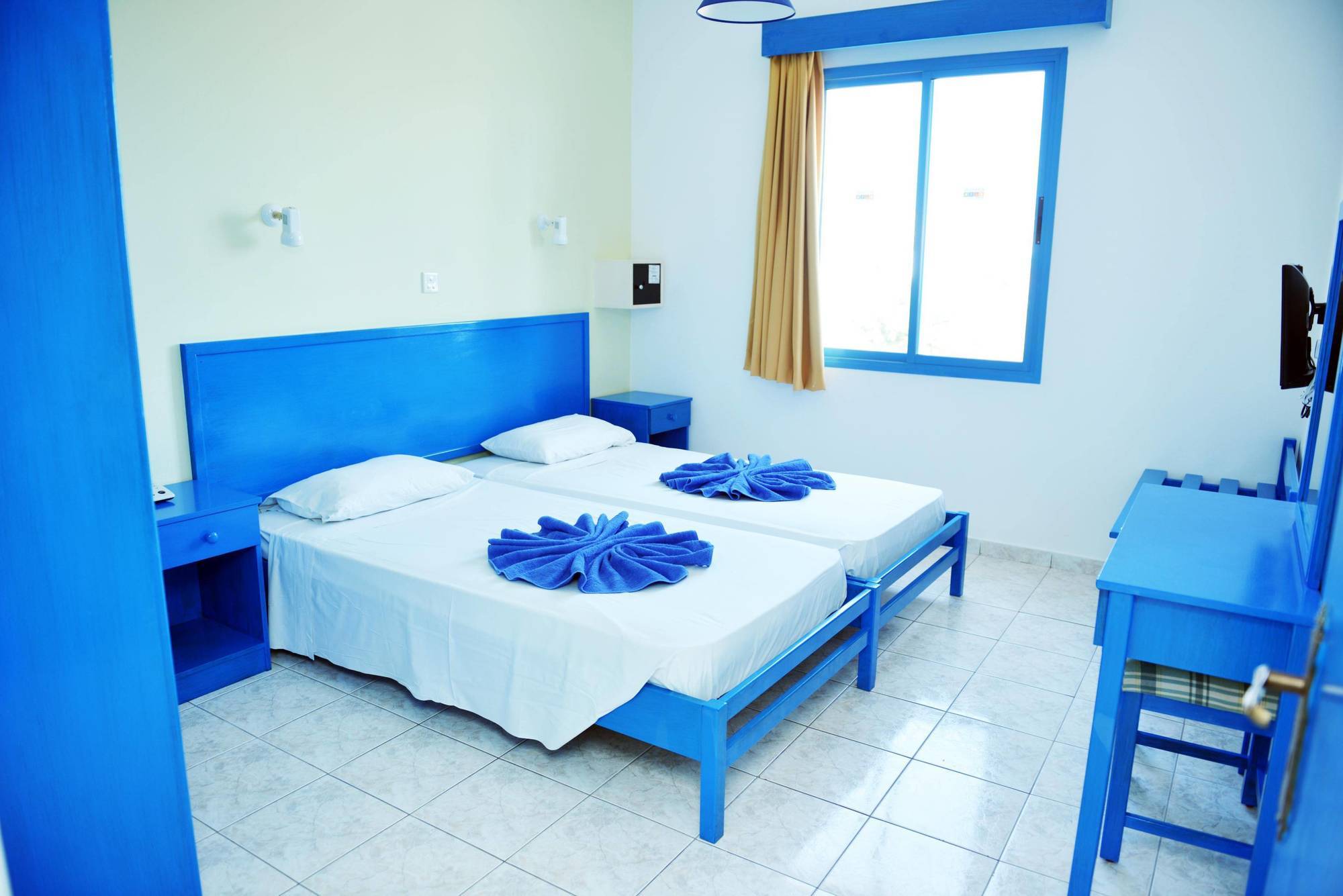 Tasmaria Aparthotel Paphos