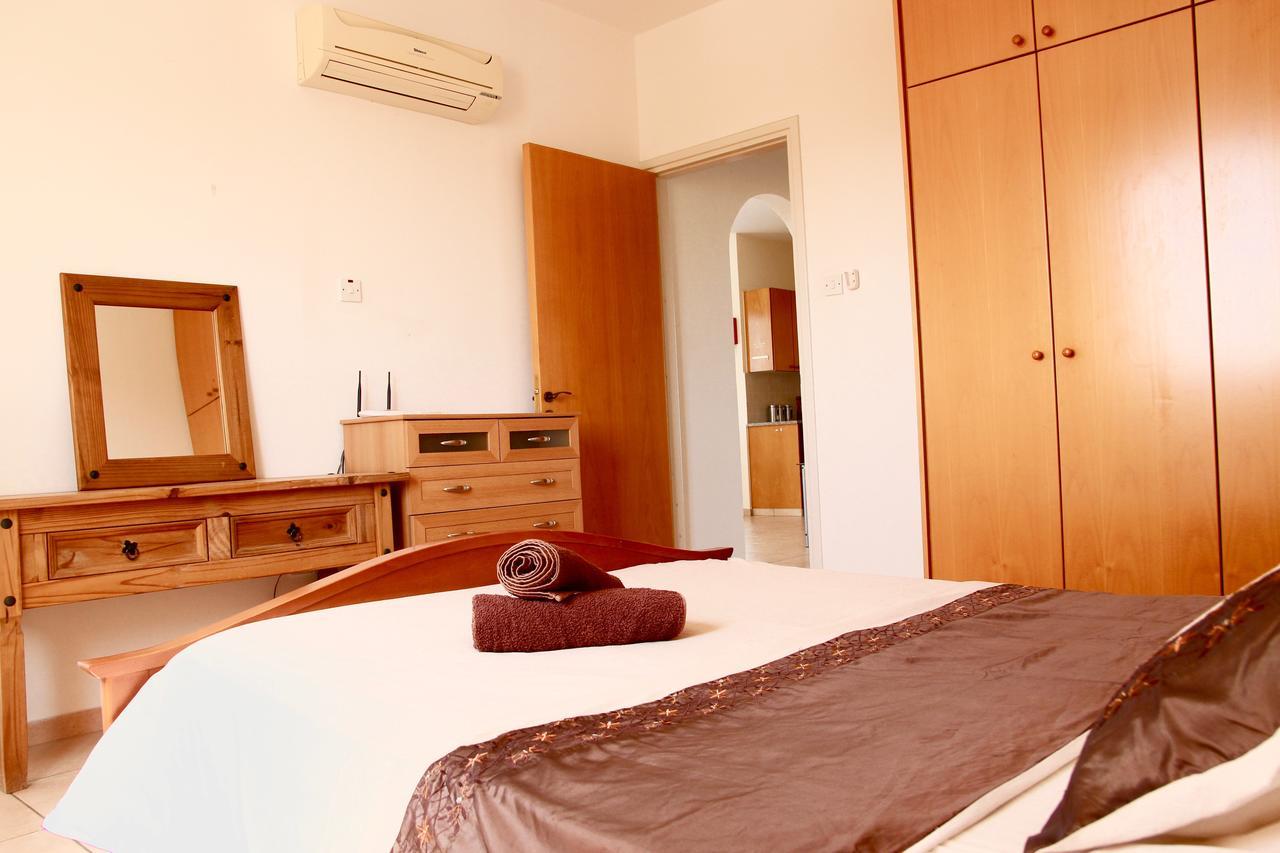 Apartment Chloraka Park D101