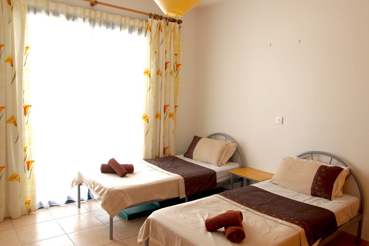 Apartment Chloraka Park D101