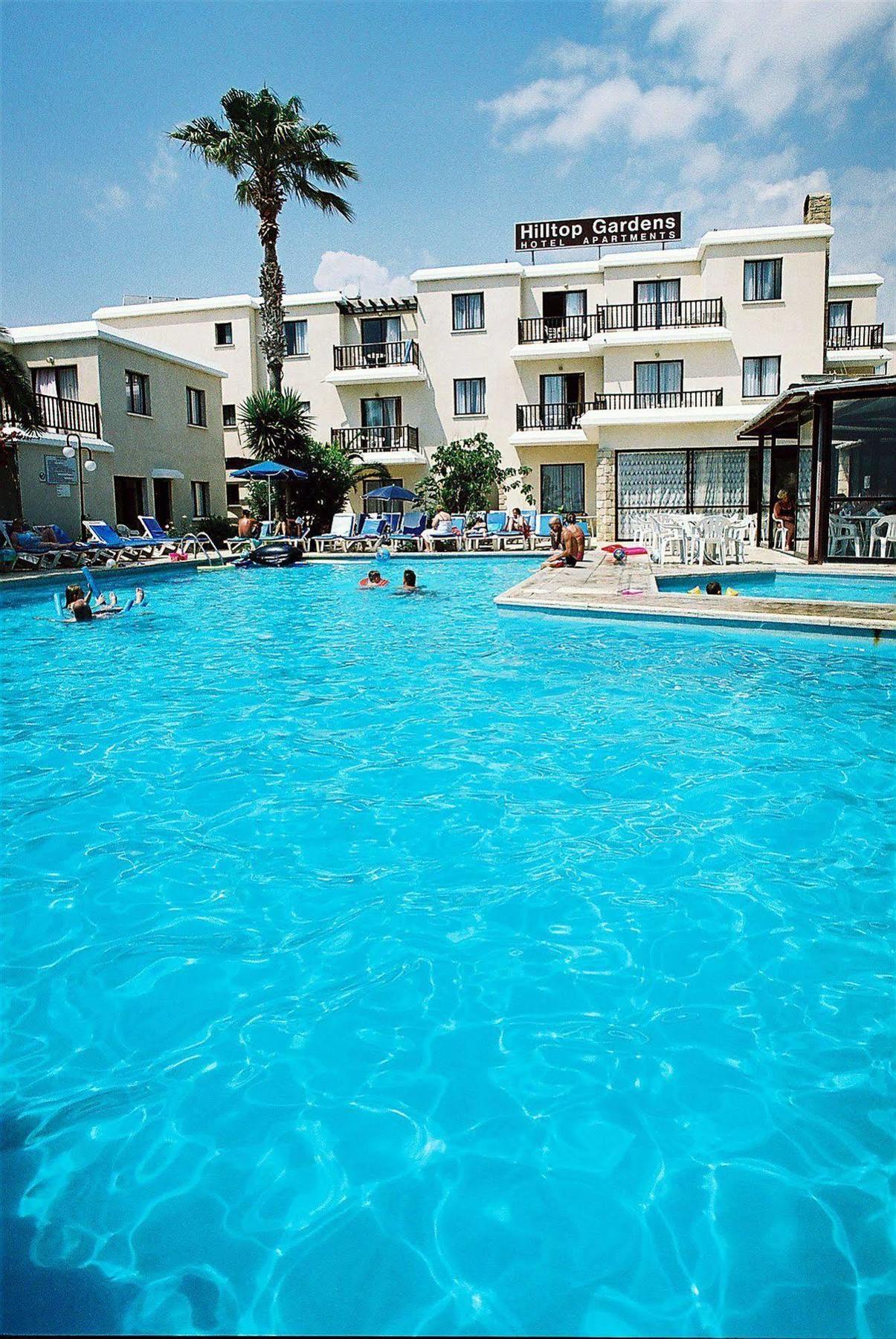 Hilltop Gardens 3*