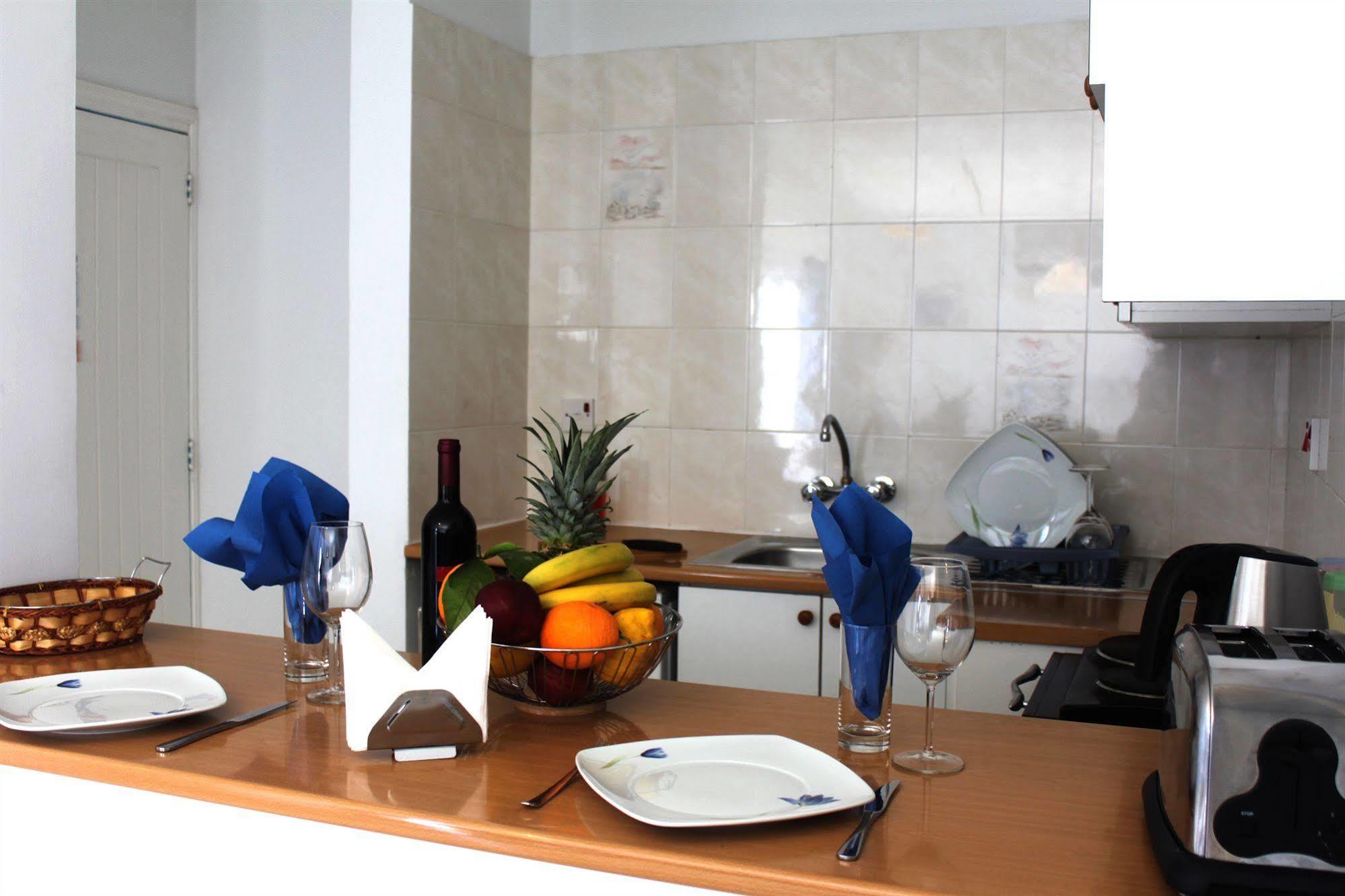 Sunny Hill Aparthotel Klorakas