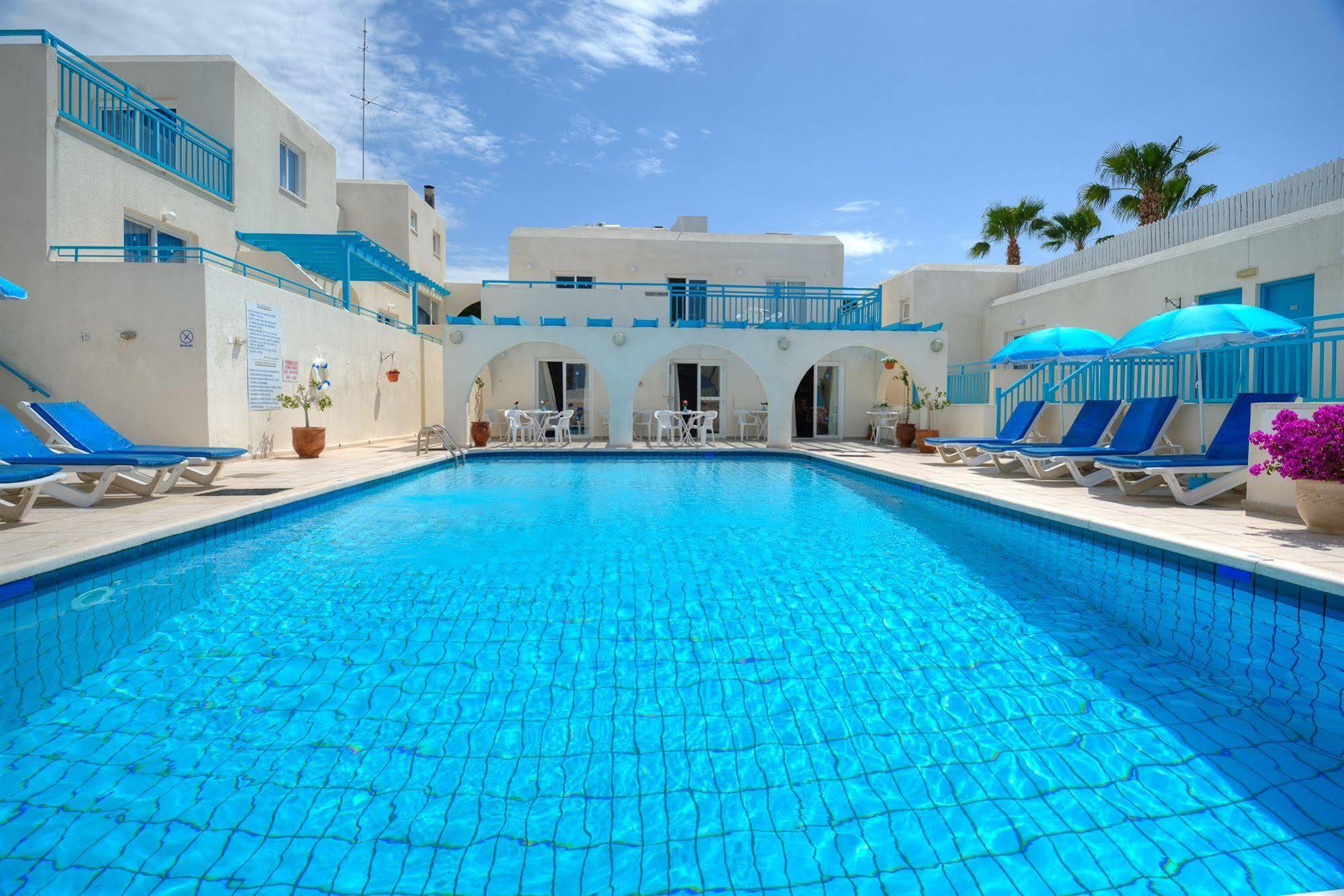 Aparthotel Sunny Hill Klorakas