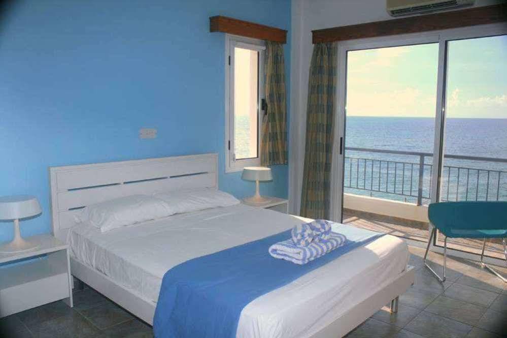 Blue Coral Hotel Paphos
