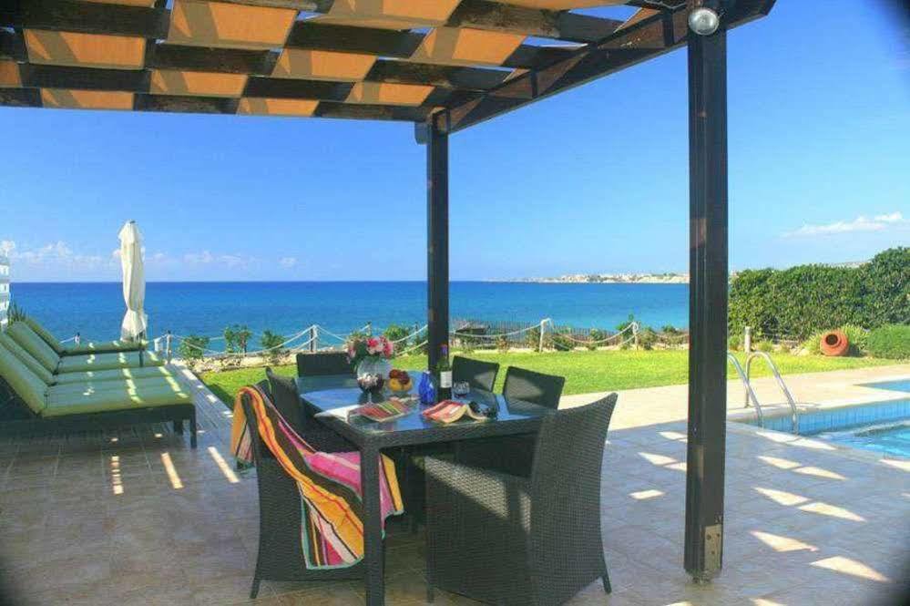 Hotel Blue Coral