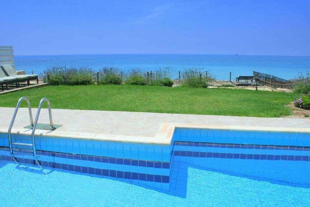 Hotel Blue Coral Paphos