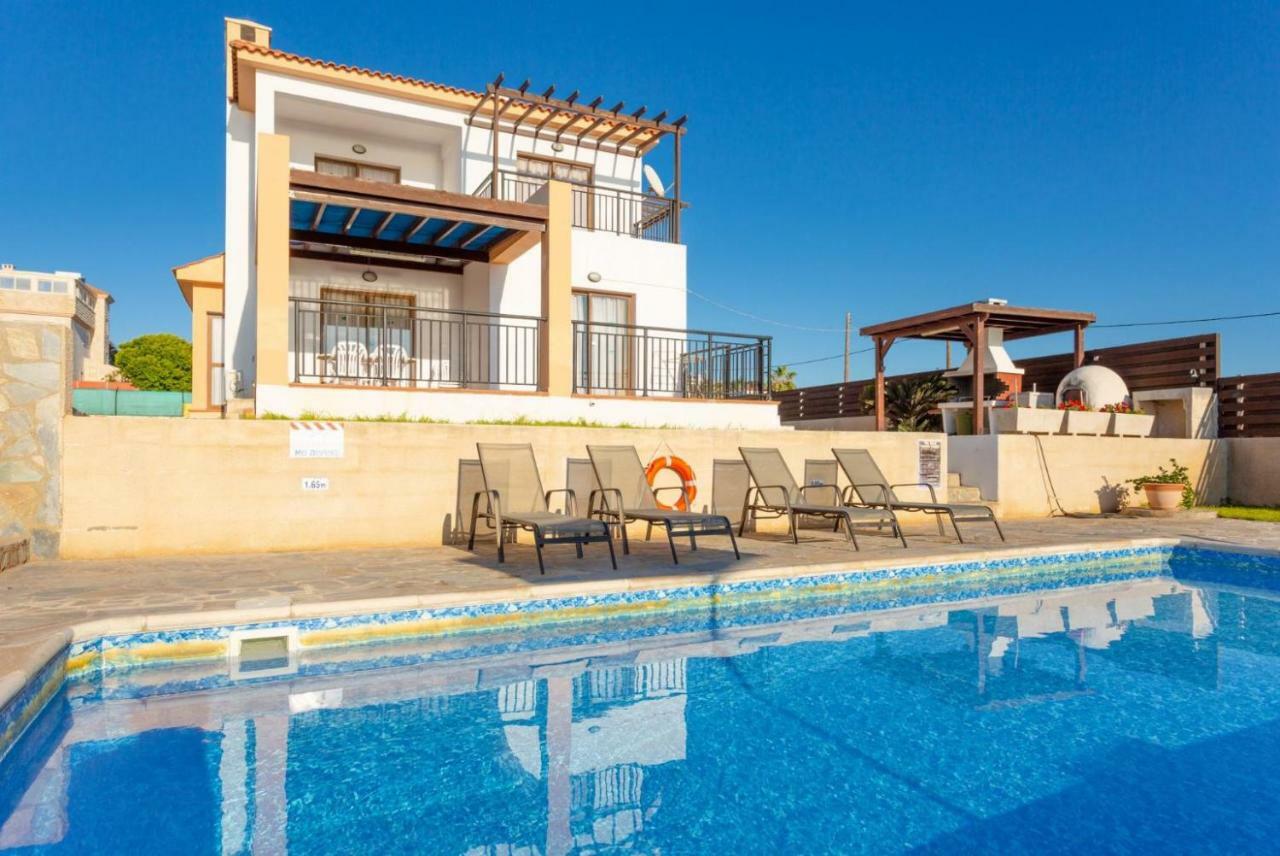 Angelina Paphos