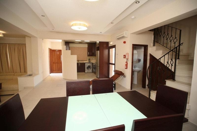 Avillion Aparthotel 4*