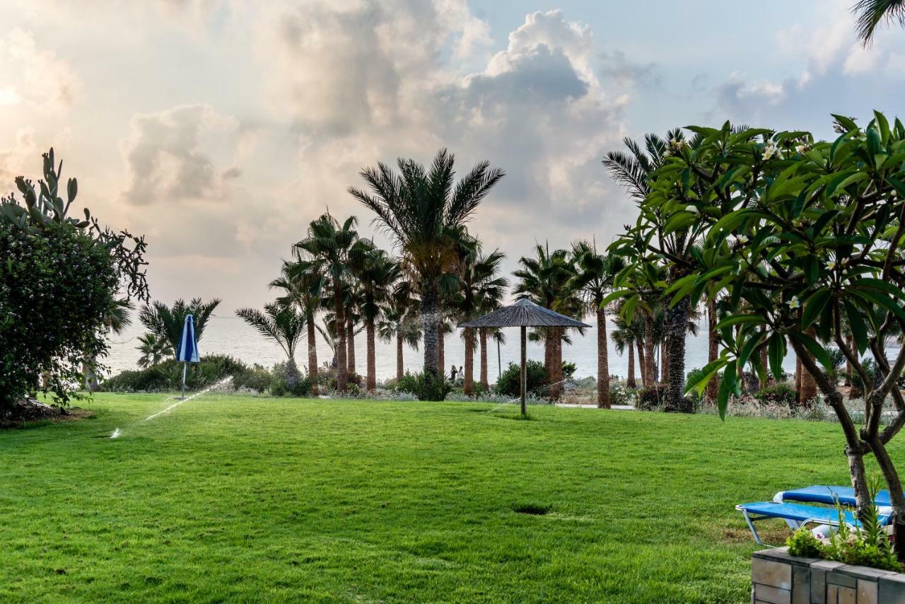 Helios Bay And Hotel Klorakas