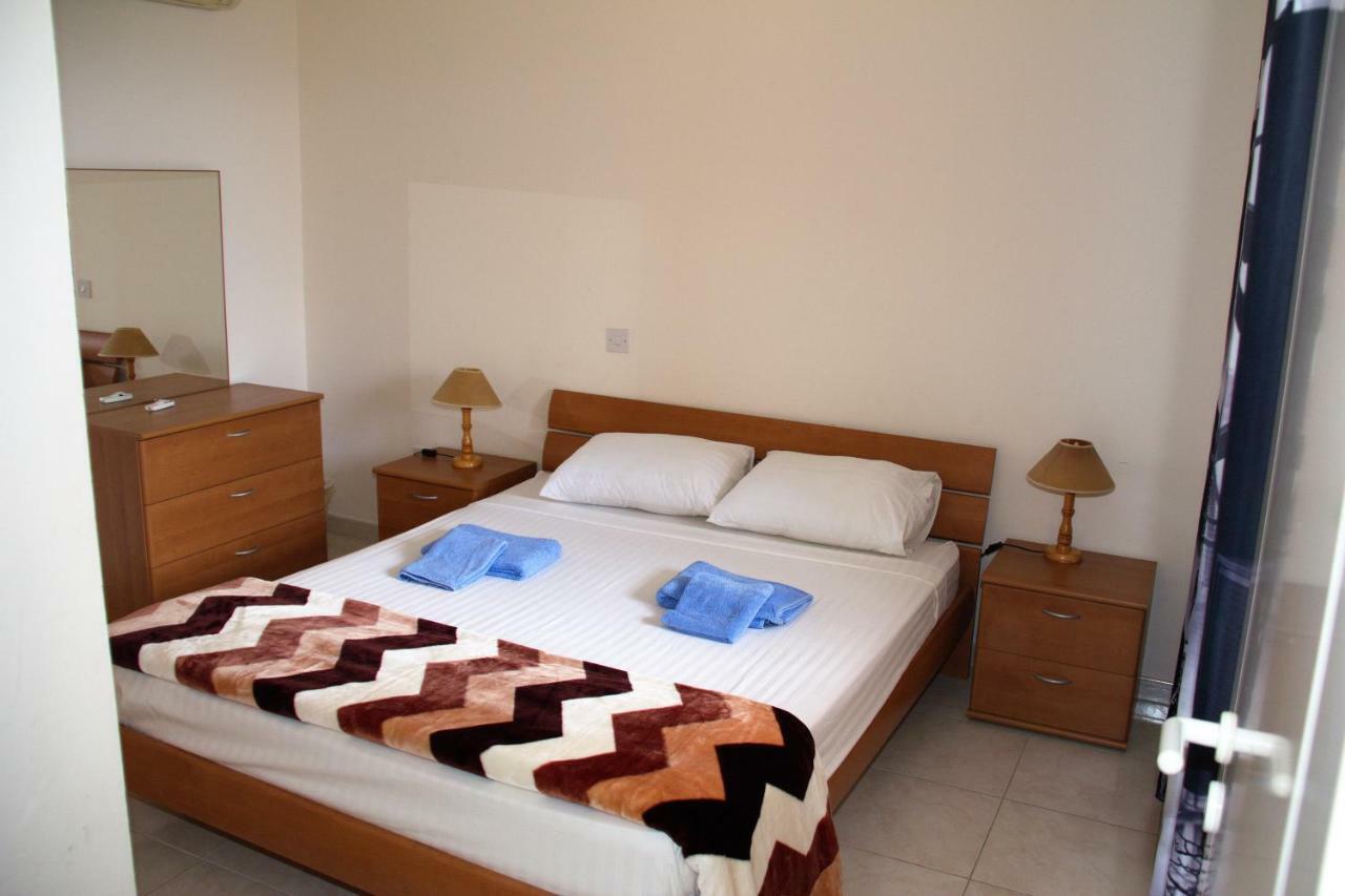 Faros Beach Apartment Paphos