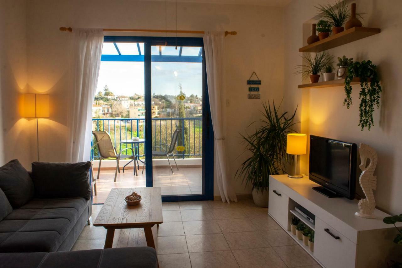 Ron's Pergola Paphos